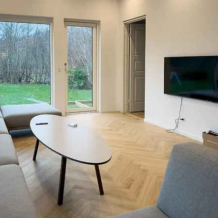 4 Bedroom Lovely In * Knebel
