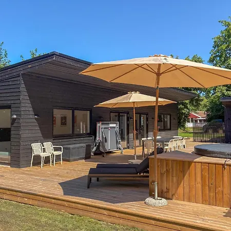 4 Bedroom Lovely In Knebel