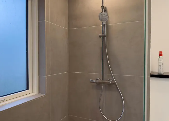 Дом отдыха 4 Bedroom Lovely In *